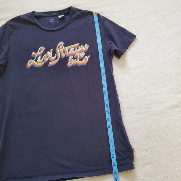 Levis black tee retro style spellout women's medium - Picture 5 of 8